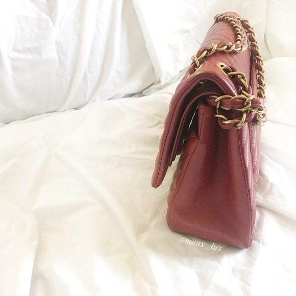 🌸SOLD🌸 Lambskin Chevron Jumbo Double Flap - Picture 6 of 8